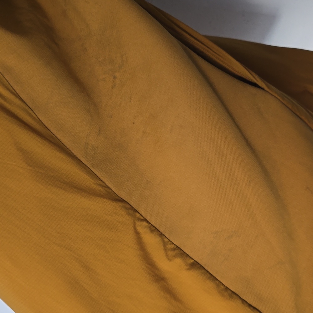 Arc'teryx Men's Atom Hooded Jacket In Yukon - Picture 15 of 15